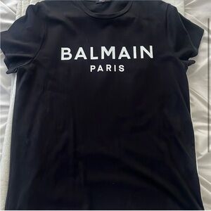 Balmain t shirt worn once perfect condition